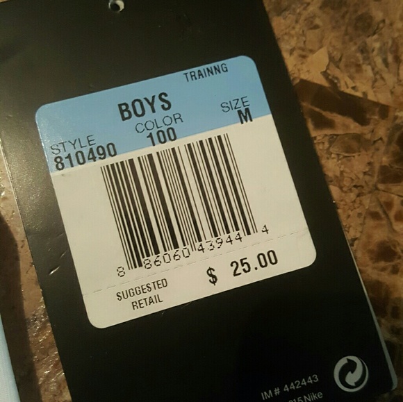 Boys Nike Pro shorts/ Size medium - Picture 4 of 5